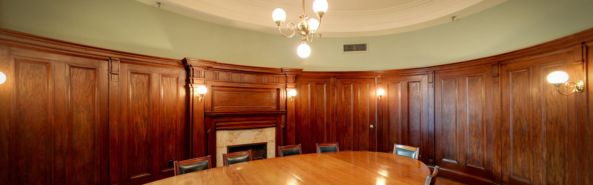 La salle du conseil ovale, Centre du patrimoine ontarien