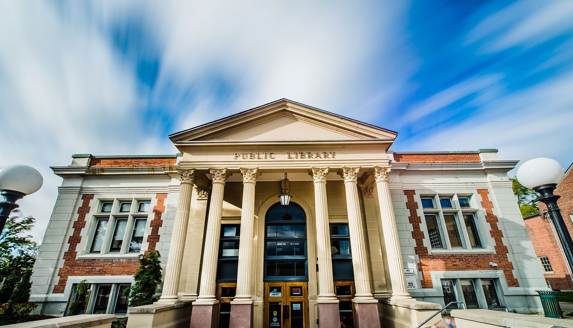 2025 Woodstock Public Library Photo Dudek Photography banner