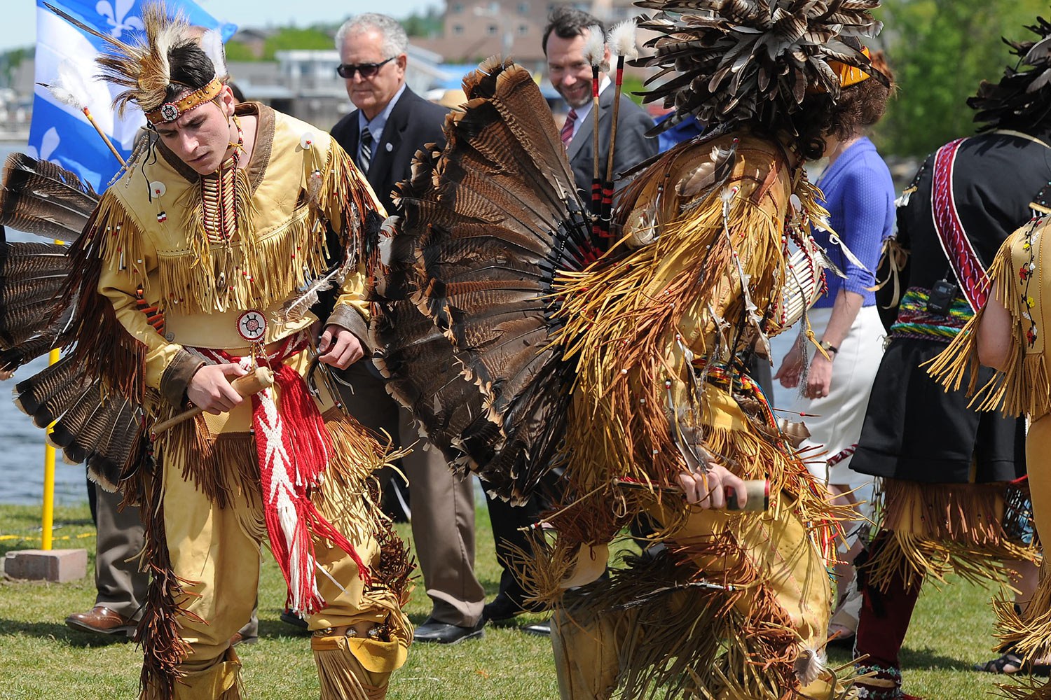 Champlain 400 Friendship Dance CNW 1500px