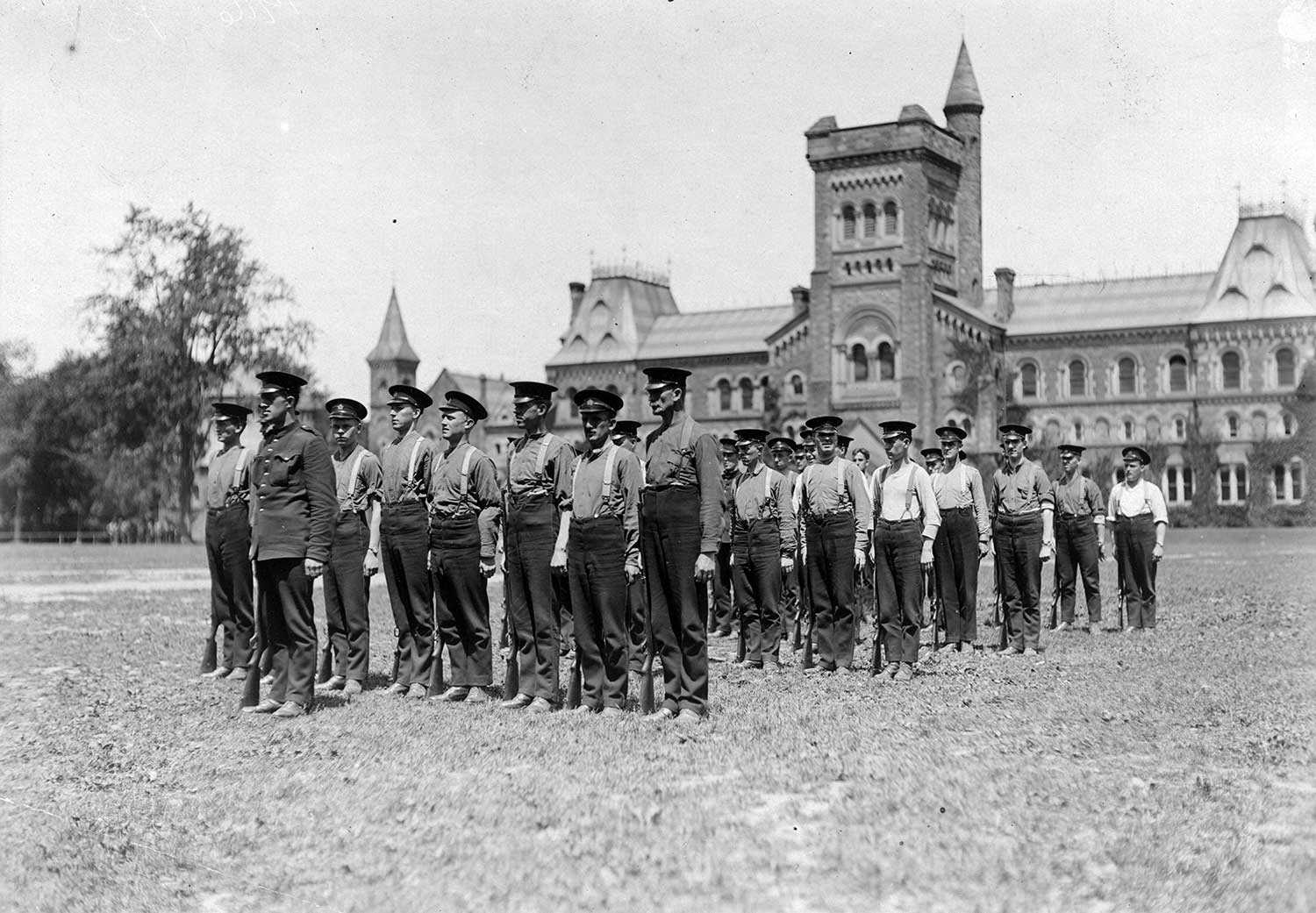 GW military recruits U of T 1500px