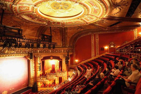 Public tour of the Elgin Theatre