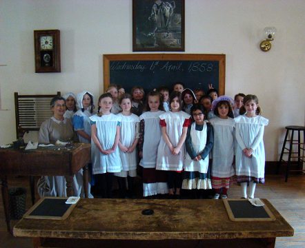 Enoch Turner Schoolhouse, Toronto (school group)