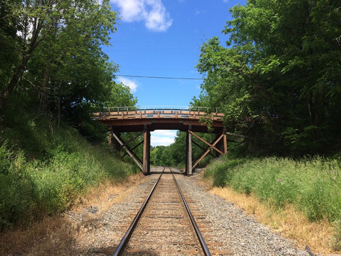 Railway bridge in Waterdown