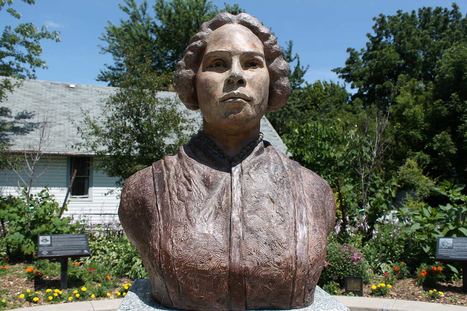 Shadd Cary bust 01 1500px