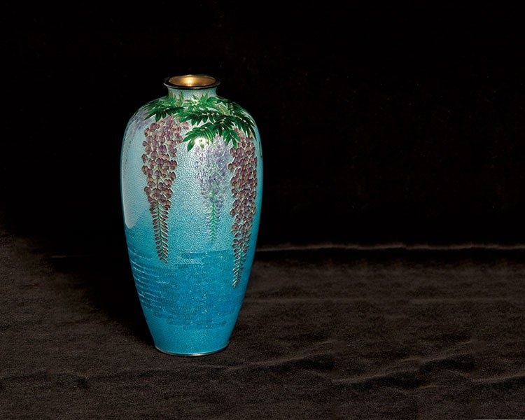 Cloisonné vase at Fulford Place, Brockville