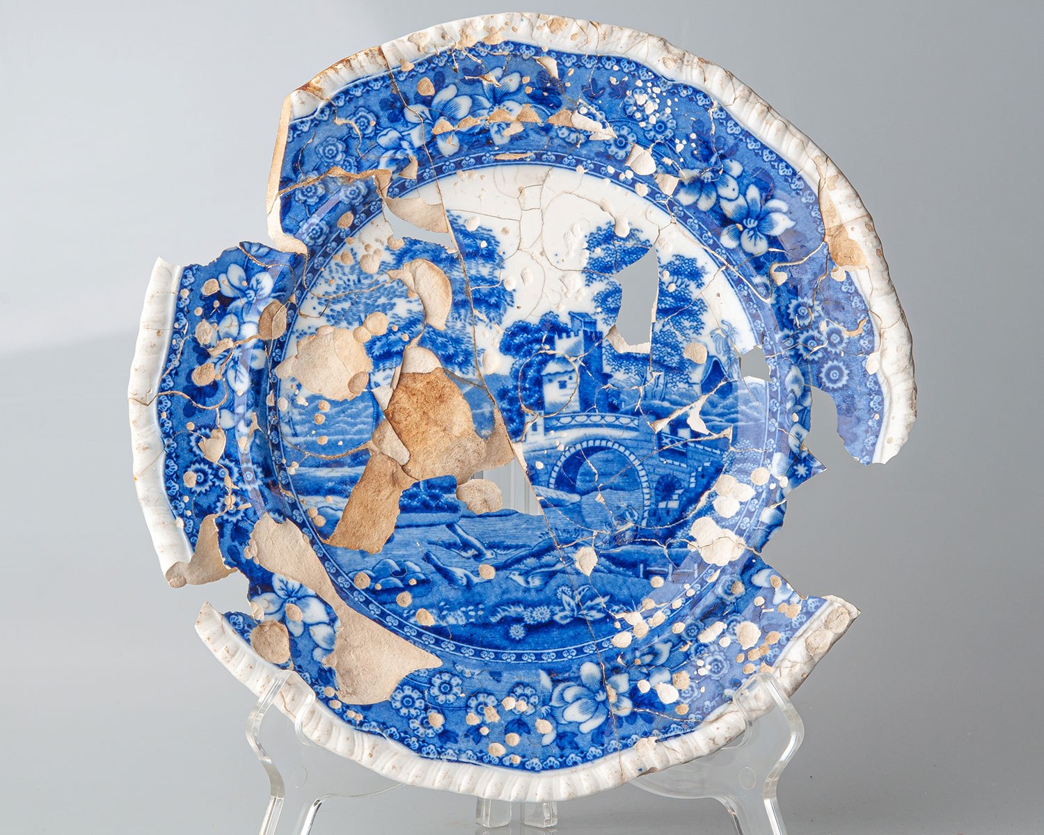 A plate recovered from Inge-Va, Perth