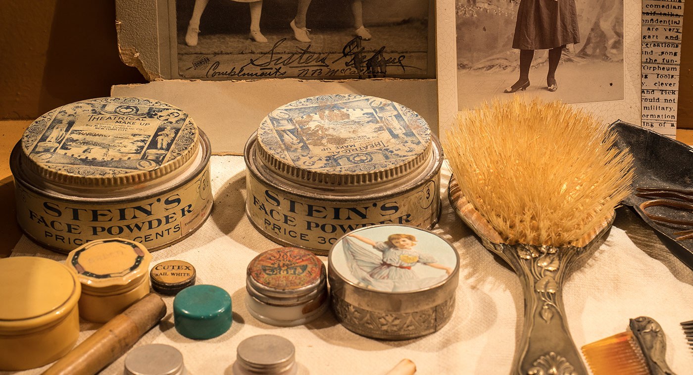 EWG dressing room Photo Mark Wolfson banner