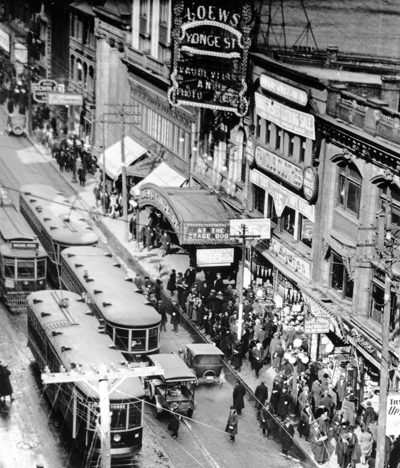 Loew's Yonge Street Theatre, 1922