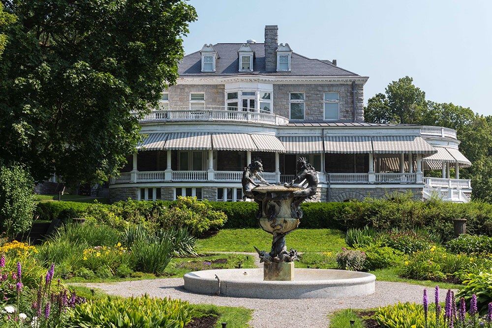 2017 Fulford Place exterior 1000px