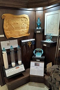 L’exposition permanente de verrerie de Mallorytown, canton de Front of Yonge