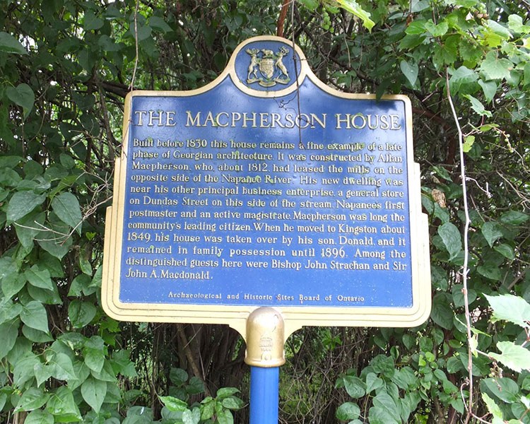 Provincial plaque commemorating The Macpherson House, Greater Napanee