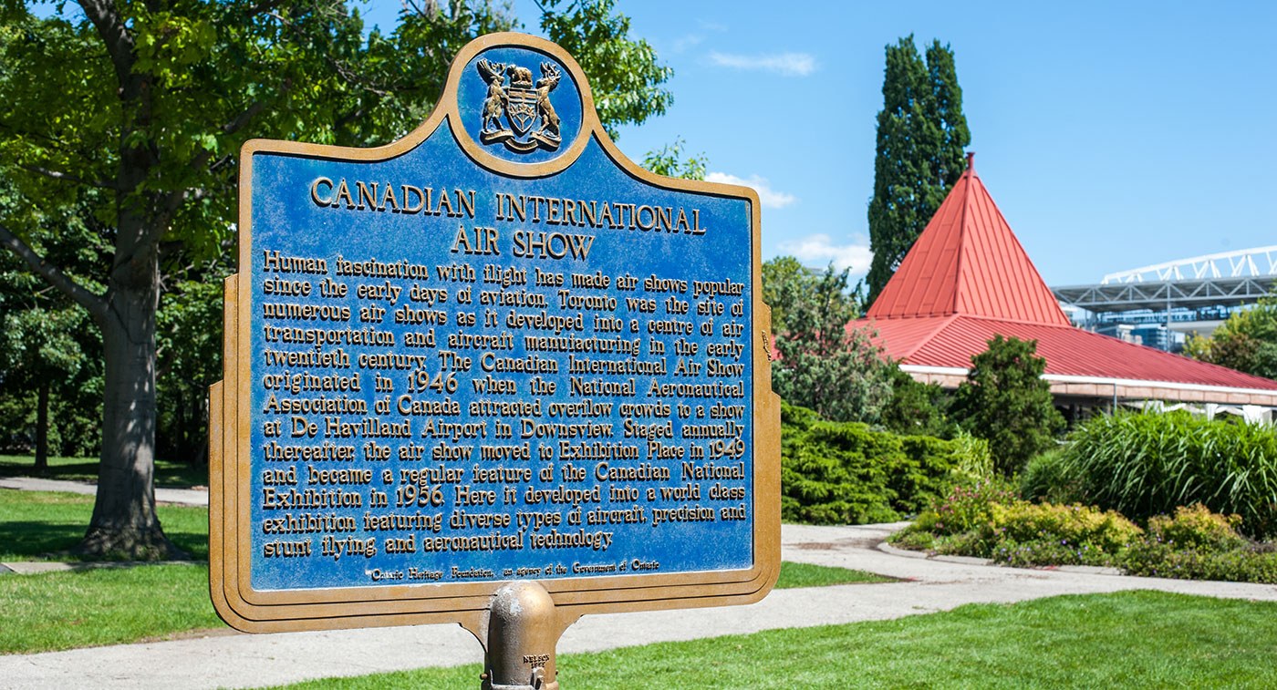 Provincial plaque commemorating the Canadian International Air Show at the Canadian National Exhibition