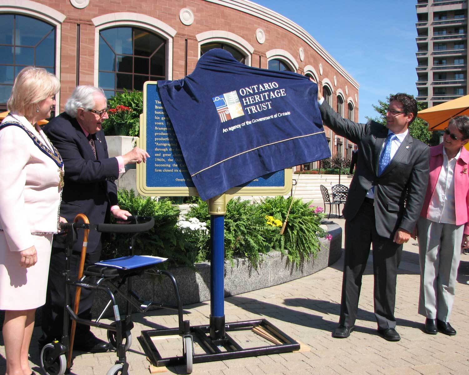 Unveiling of the provincial plaque commemorating the Dale Estate, Brampton