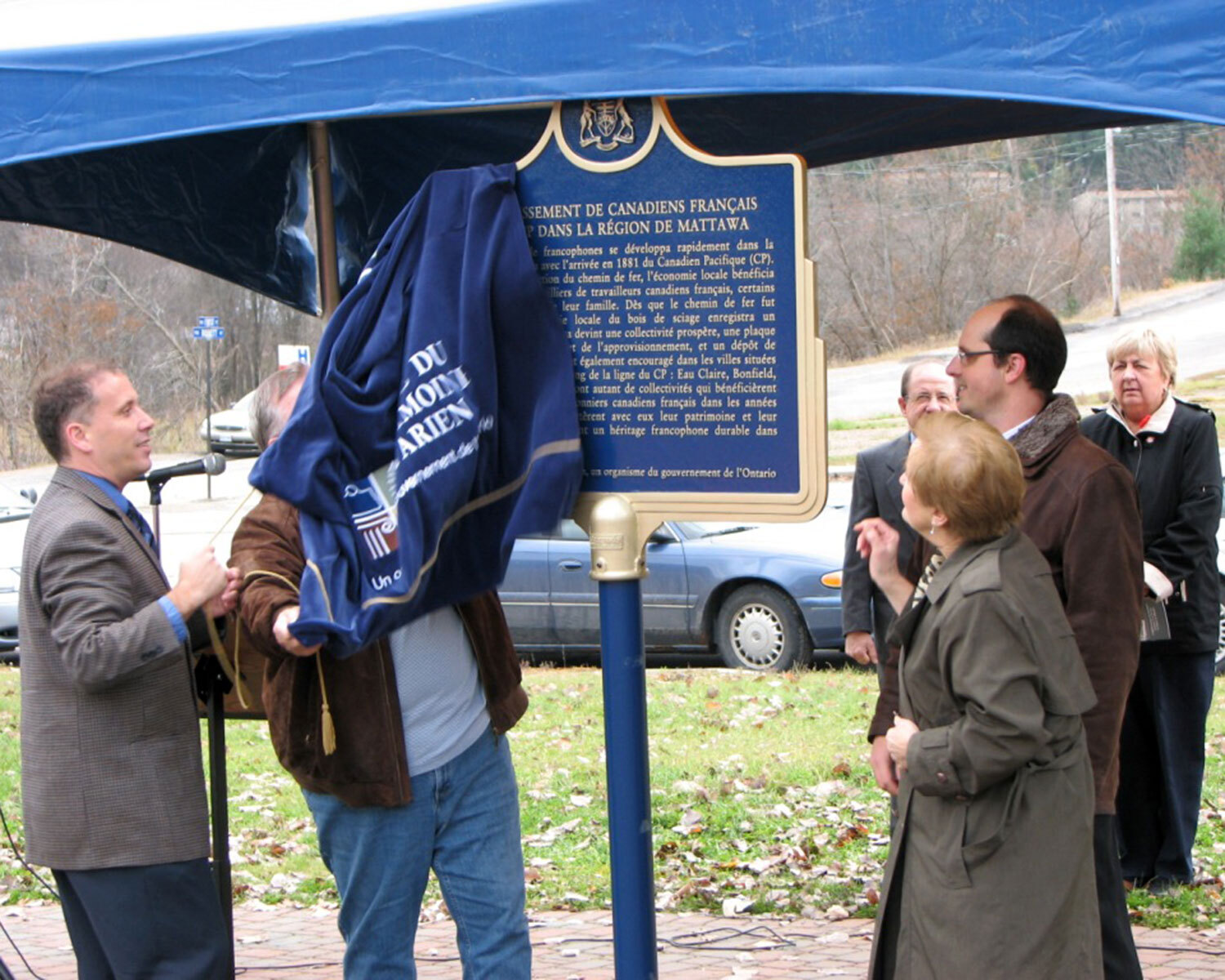 Unveiling a provincial plaque to commemorate the French-Canadian Settlement and the CPR in the Mattawa Area