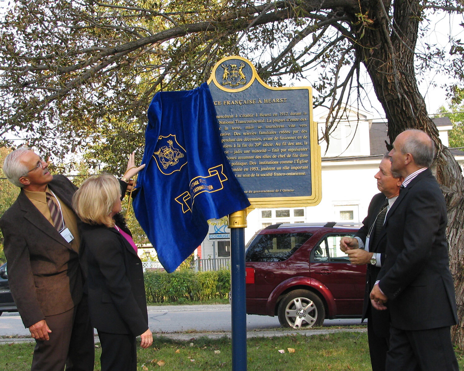 Unveiling of a provincial plaque to commemorate The French Presence in Hearst