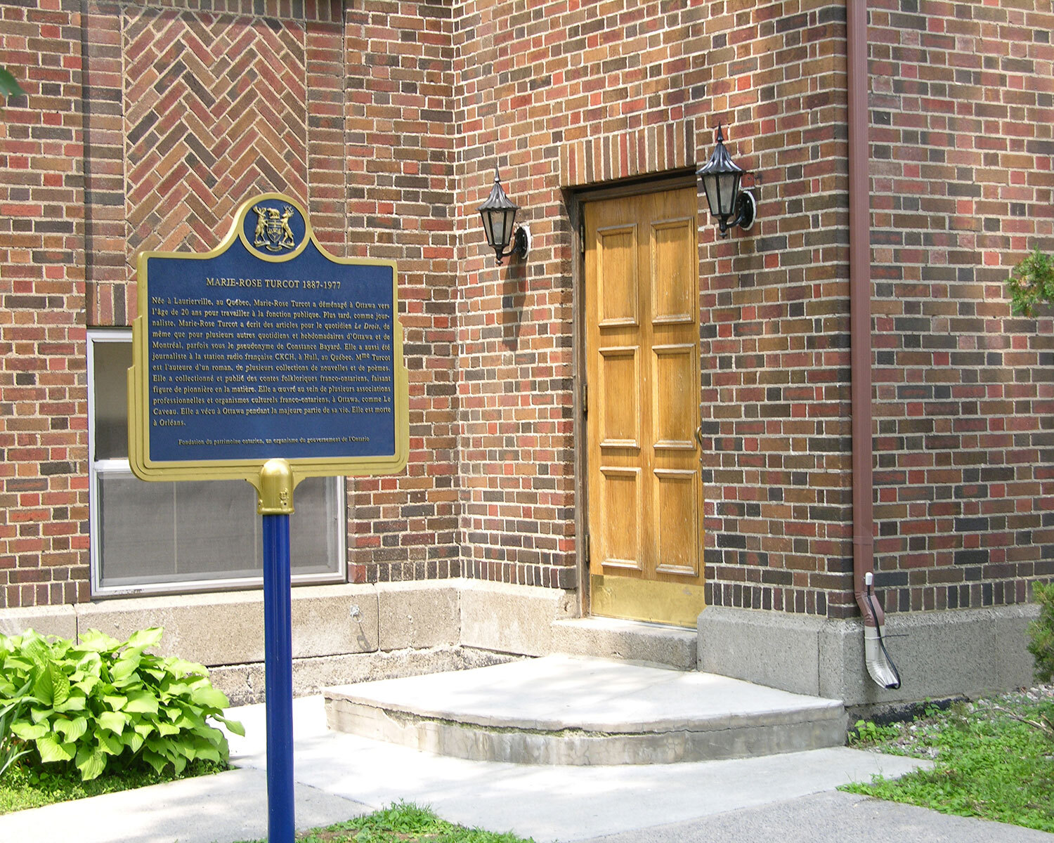 Provincial plaque commemorating Marie-Rose Turcot, Ottawa