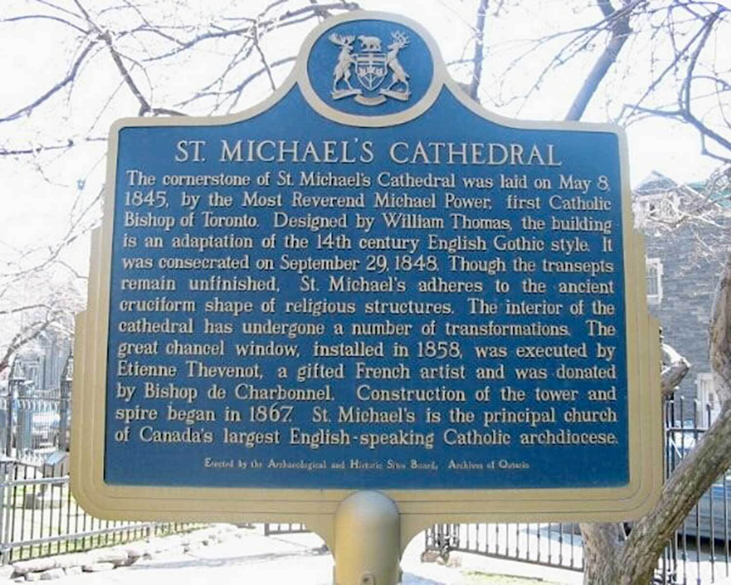 Plaque provinciale commémorant la cathédrale St. Michael, Toronto (Photo : www.torontoplaques.ca)