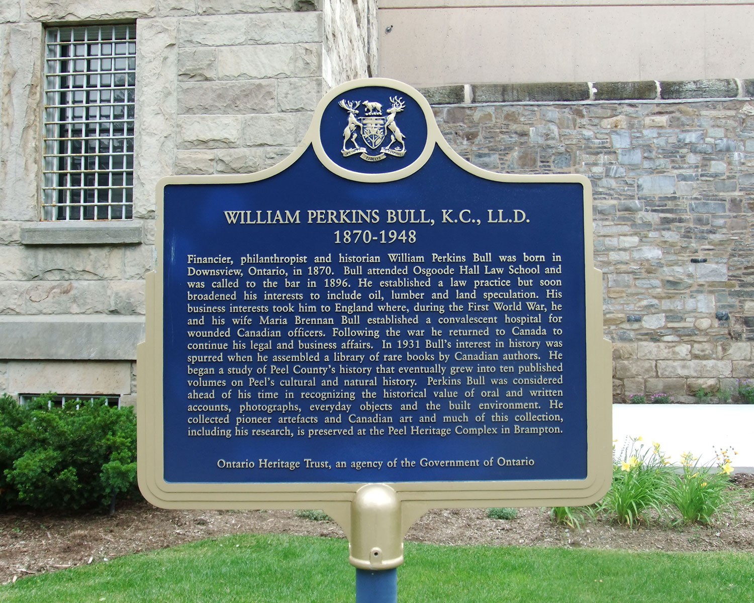 Provincial plaque commemorating William Perkins Bull, Brampton