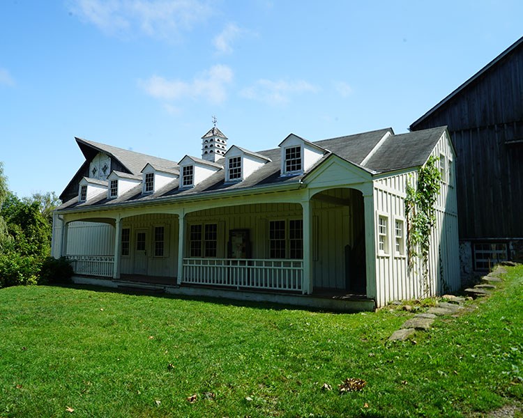 Granges à la ferme Scotsdale, Halton Hills