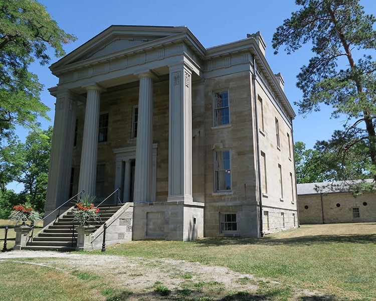 Ruthven Estate, Cayuga