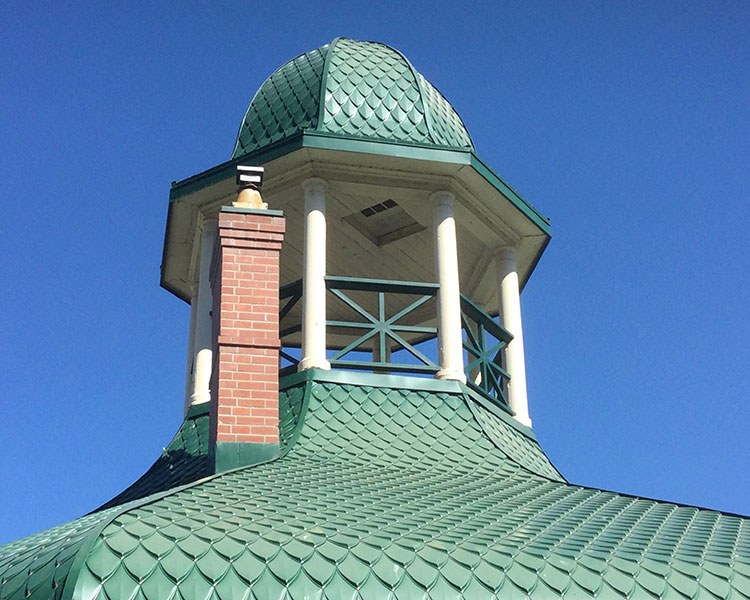 Coupole sur la pagode de l’office du tourisme, Thunder Bay