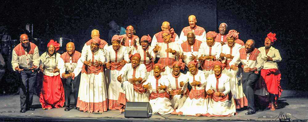 The Heritage Singers (Photo: Maurice Munroe)