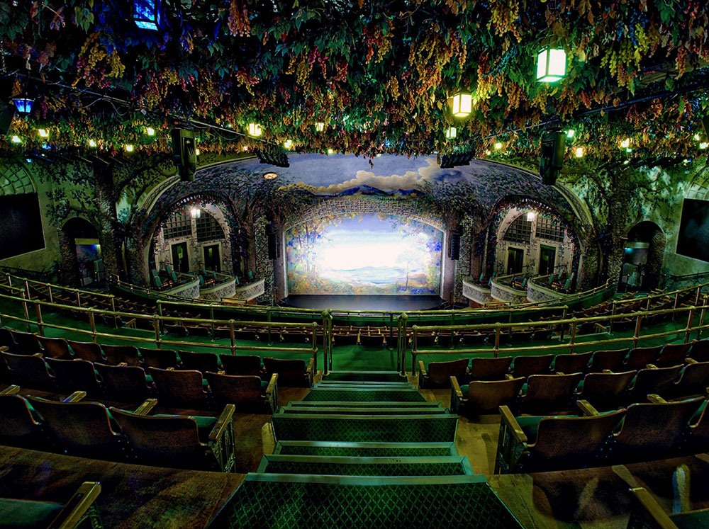 Robin Hood: A Very Merry Family Musical
