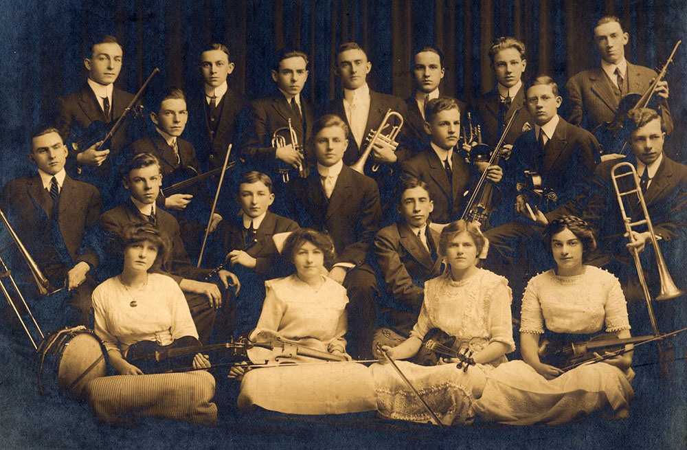 London musicians, c. 1910 (Photo courtesy of the London Public Library Ivey Family London Room Collection)