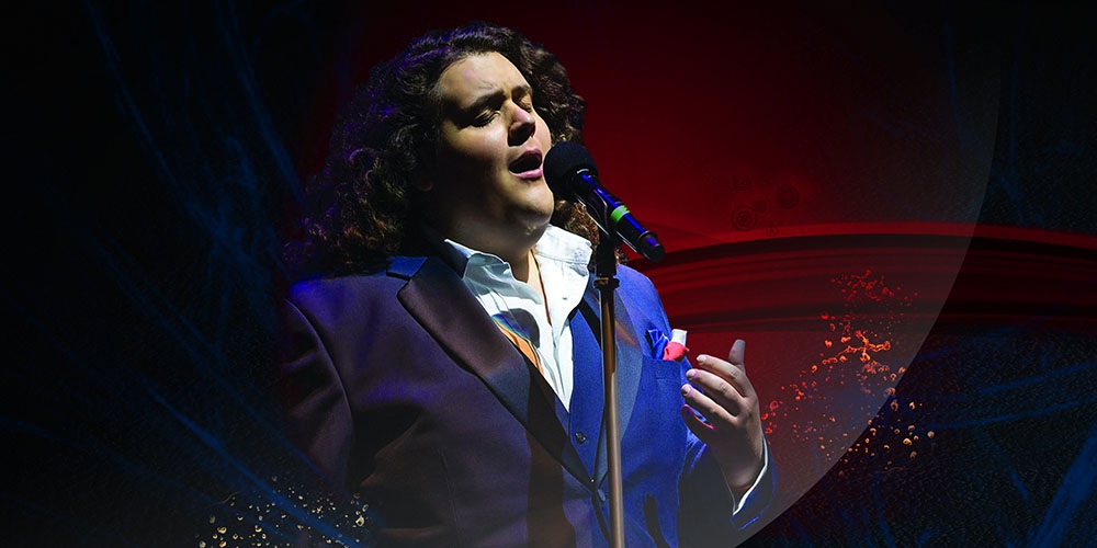 Jonathan Antoine in concert: Behind the curtain